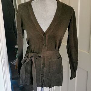 Banana Republic olive green cardigan. Size XS. EUC